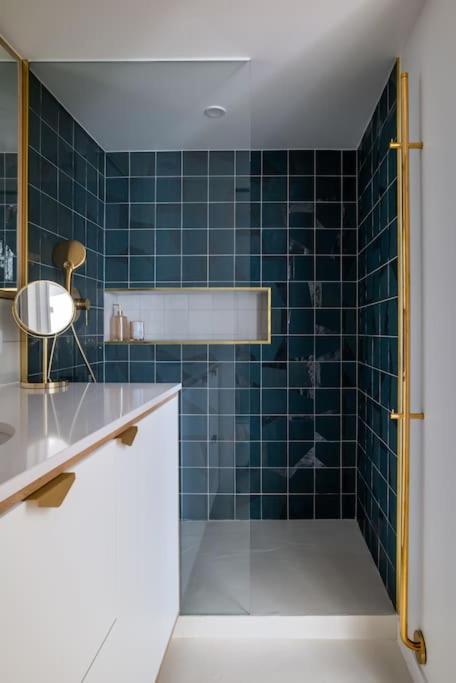 Bel Appartement D'Architecte Au Coeur De Paris Exterior foto