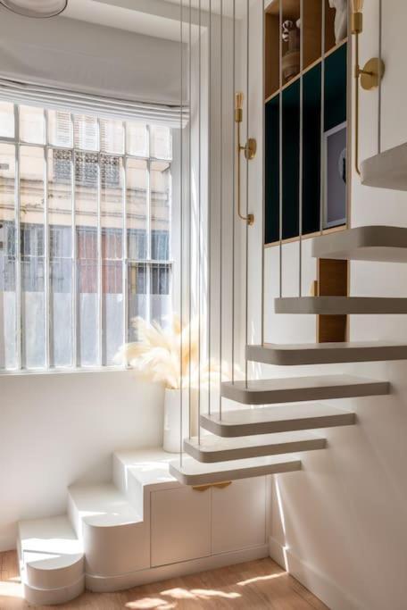 Bel Appartement D'Architecte Au Coeur De Paris Exterior foto